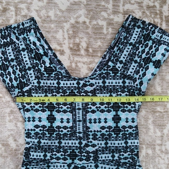 Ultra Flirt Peak A Boo Back Summer Dress Junior XL - Picture 13 of 15